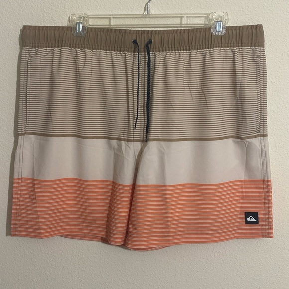 QUIKSILVER Men’s Swim Trunks Size XXL - Picture 1 of 9